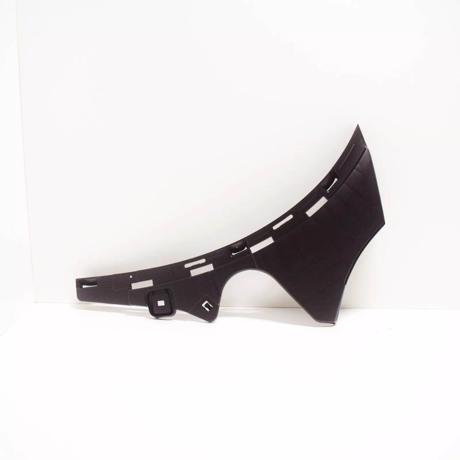 NEW MB GLC C253 FRONT BUMPER RIGHT BASIC MOUNTING A2538854303 ORIGINAL