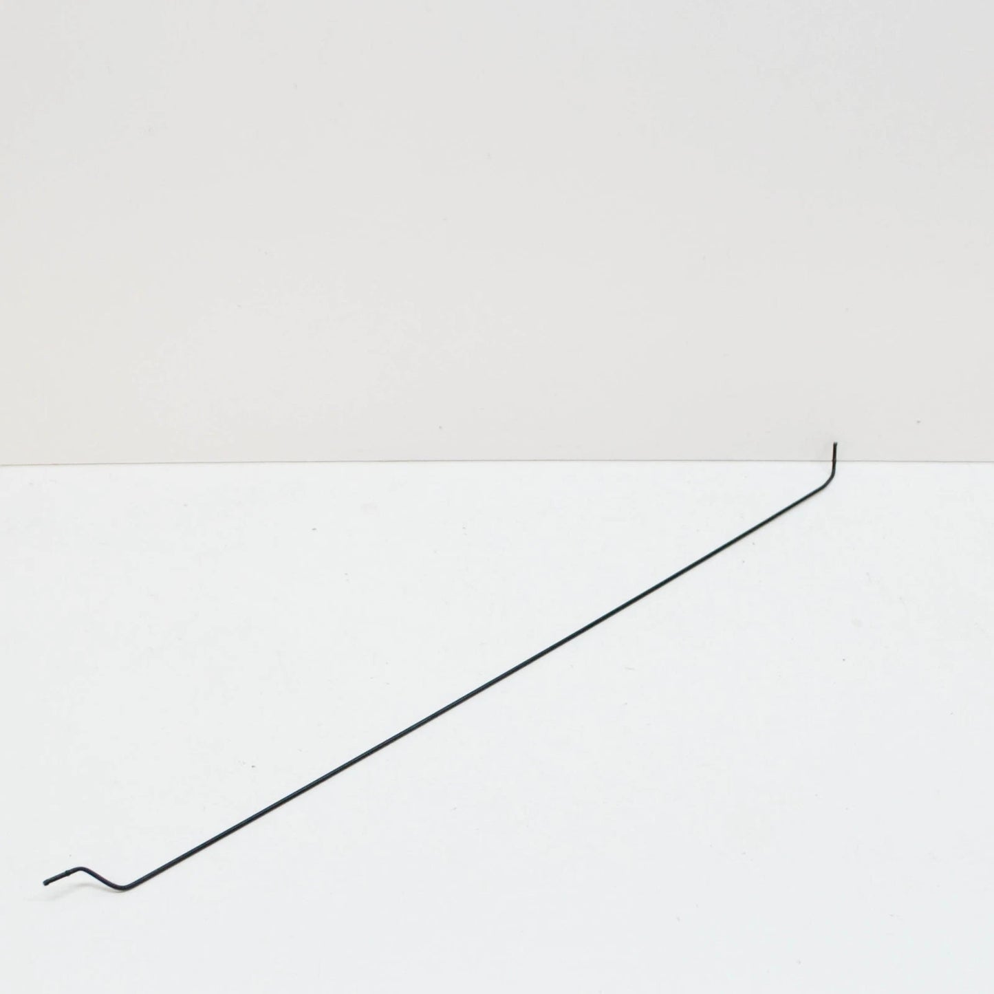 NEW BMW 5 E39 INDEPENDENT HEATING FUEL PIPE 64128363807 8363807 ORIGINAL