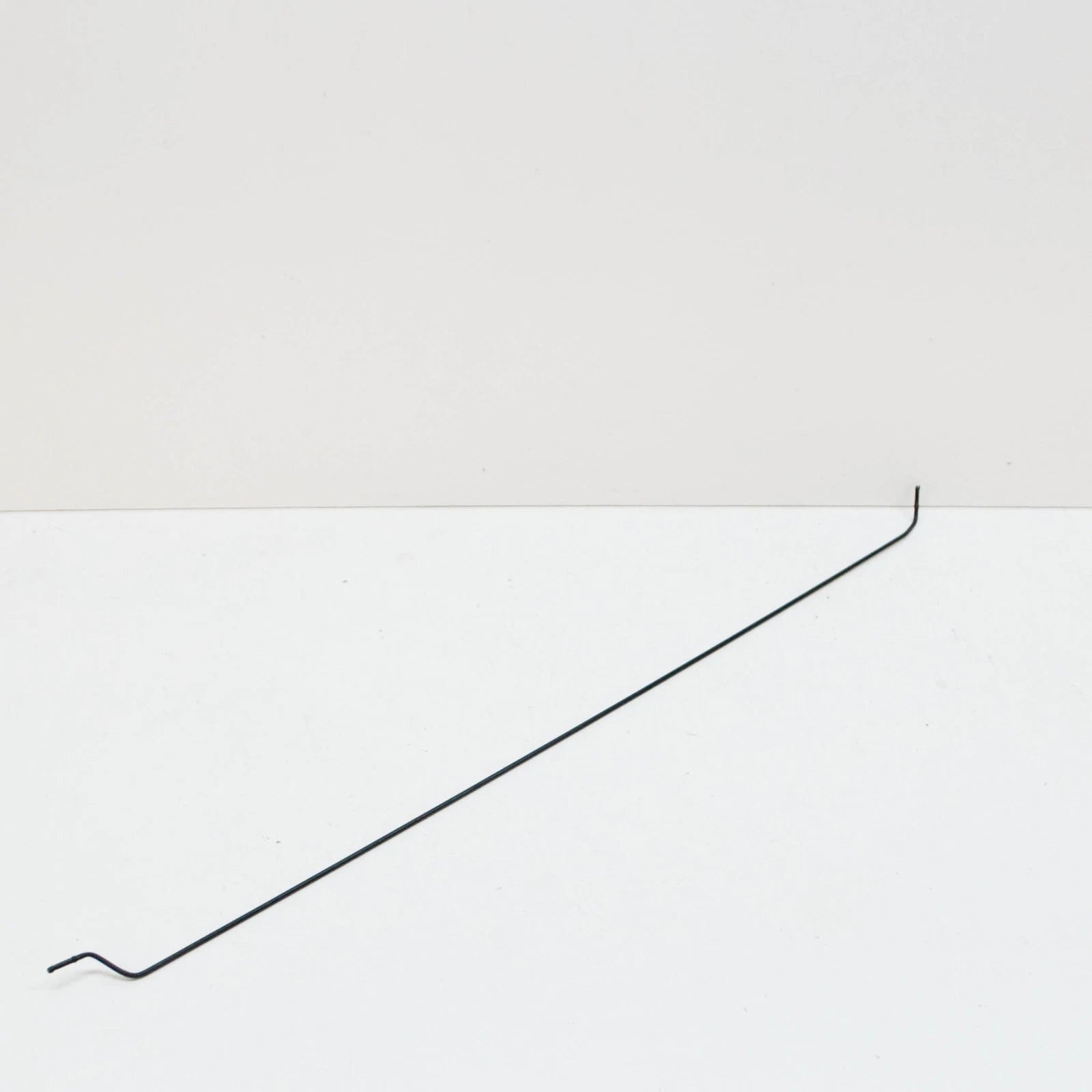 NEW BMW 5 E39 INDEPENDENT HEATING FUEL PIPE 64128363807 8363807 ORIGINAL