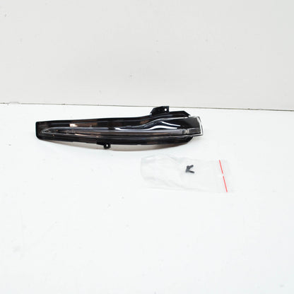 NEW MB E-CLASS W213 LEFT WING MIRROR TURN INDICATOR A0999064701 2017 ORIGINAL