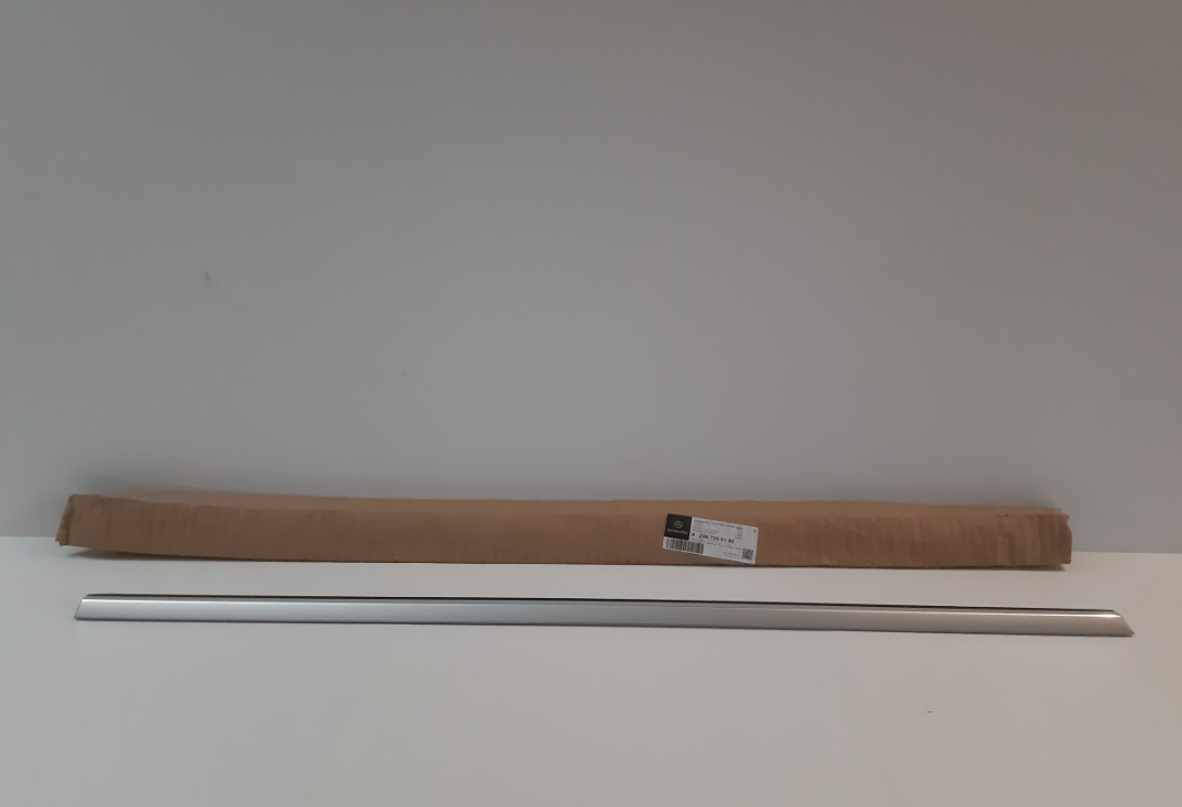 new mb b w242 rear left door window outside trim bar a2467350182 original