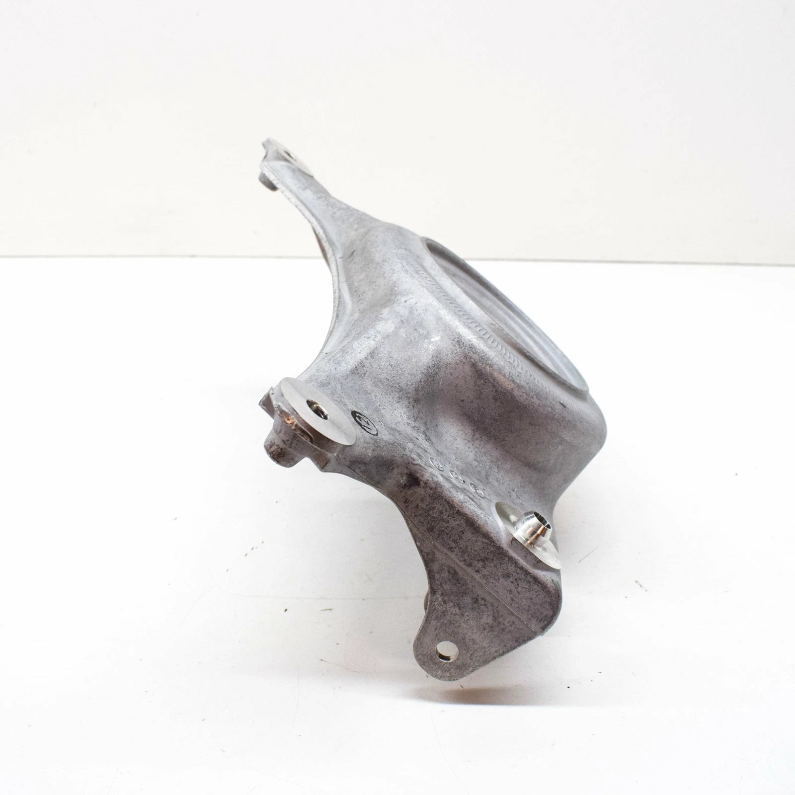 NEW AUDI Q5 8R FRONT RIGHT UPPER STRUT MOUNT BRACKET 8R0412392A