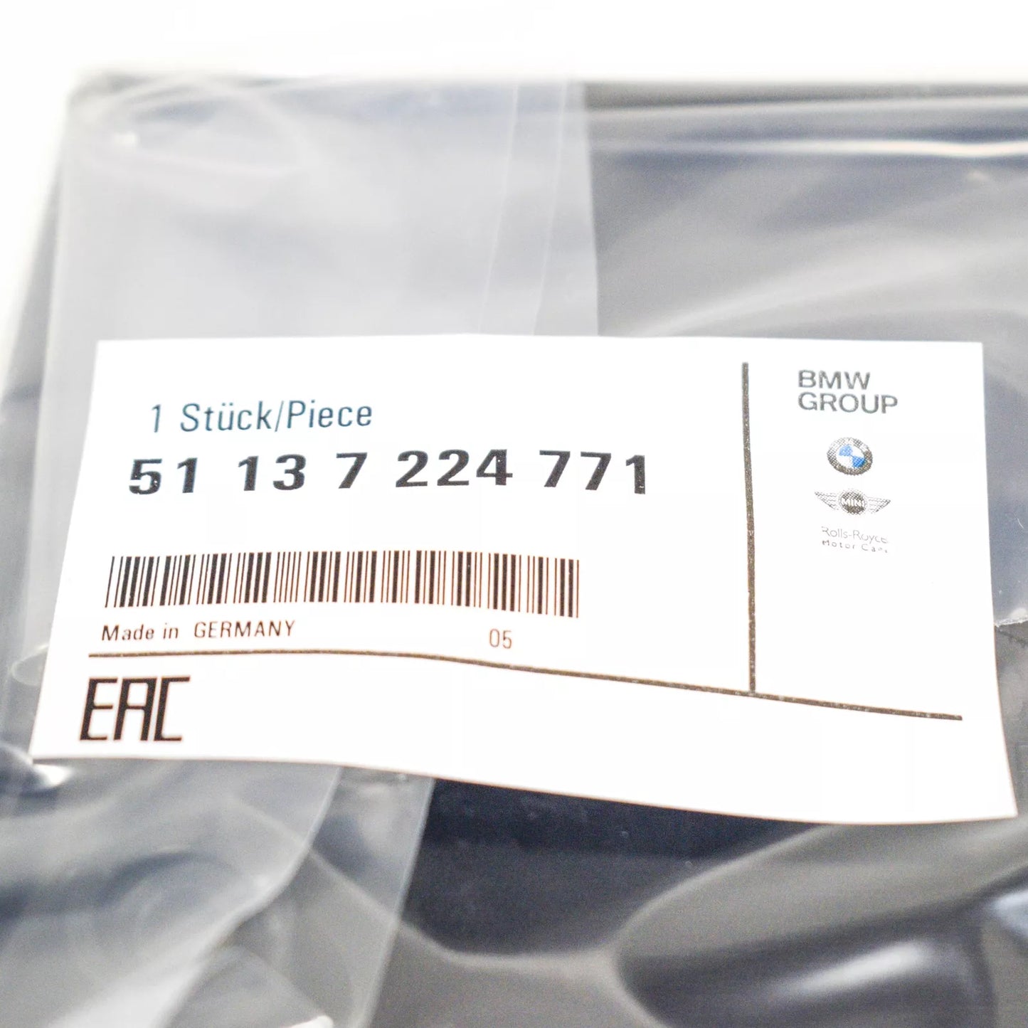 NEW BMW 6 F12 FRONT BUMPER NUMBER PLATE HOLDER BRACKET 51137224771 ORIGINAL