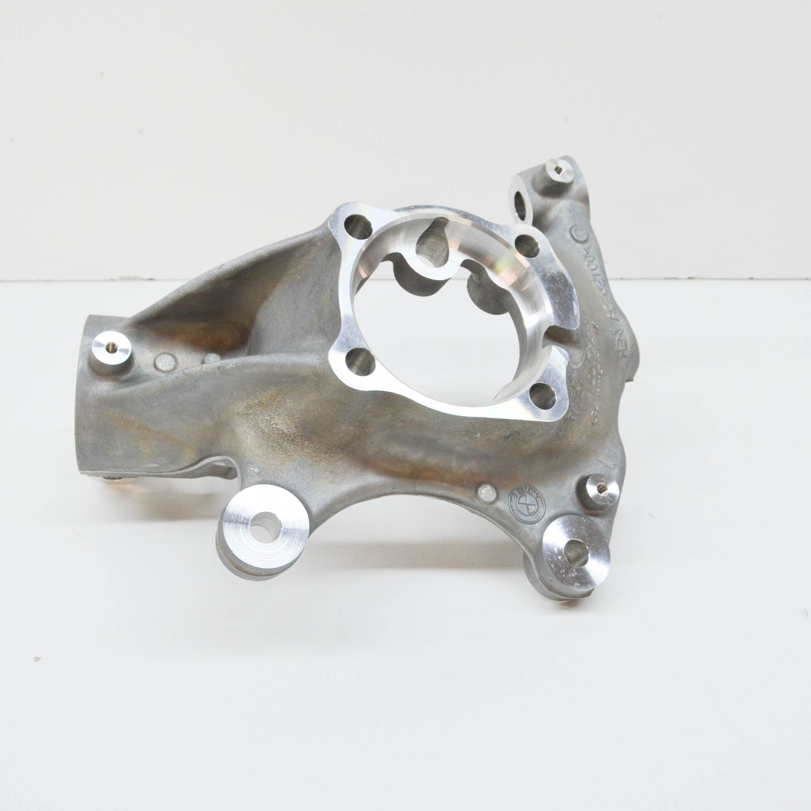 new bmw 3 e90 front right wheel carrier 31212283436 2283436 original