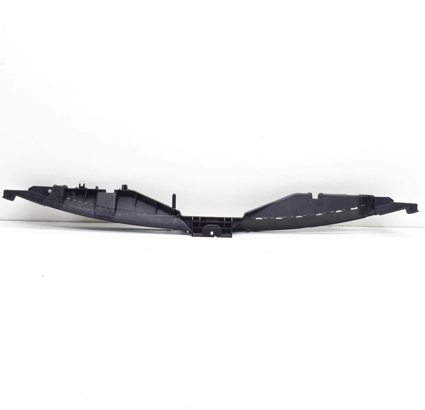 NEW VW SCIROCCO MK3 FRONT CENTRE RADIATOR GRILLE SUPPORT 1K8805813A