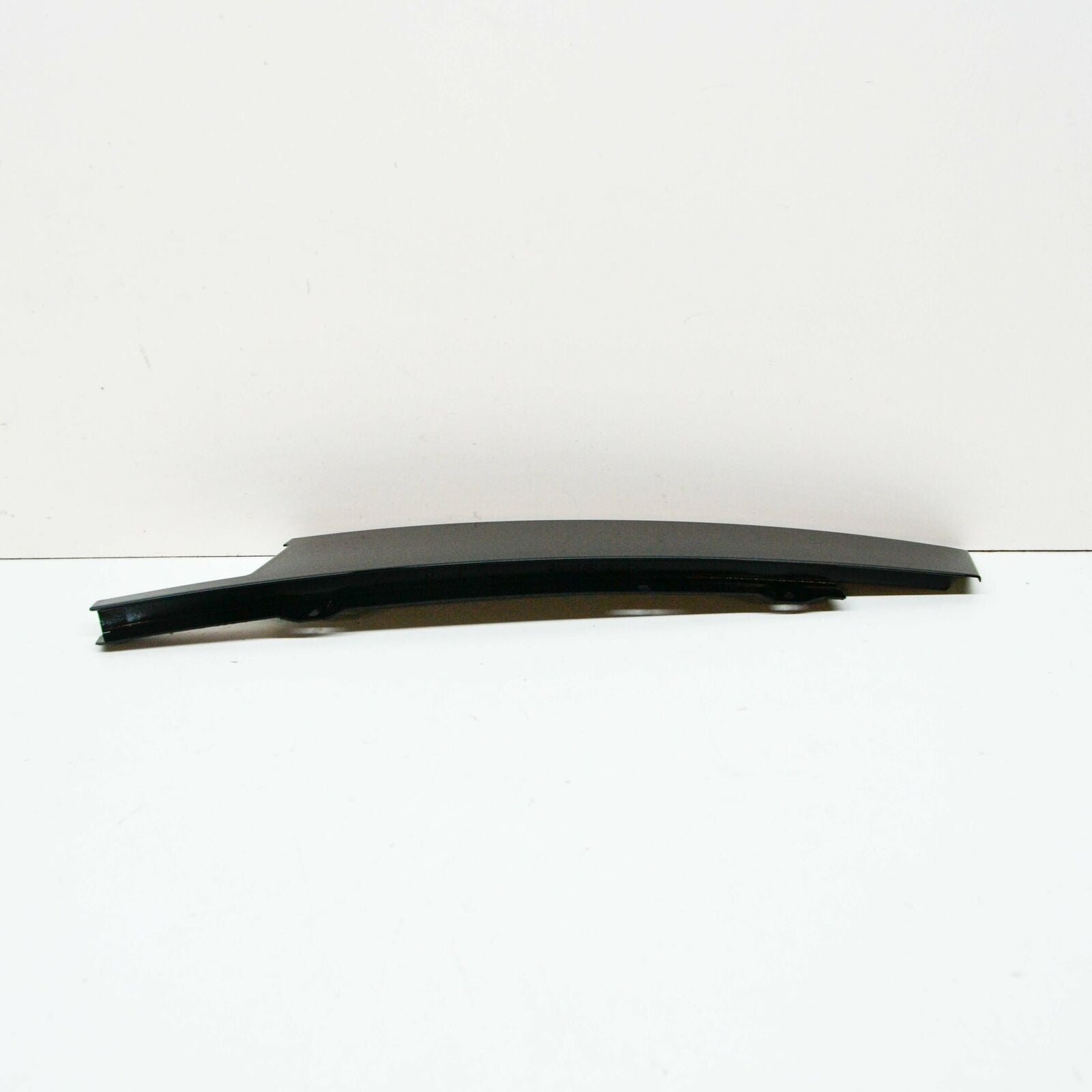 NEW MB E W213 B-PILLAR OUTSIDE RIGHT ORNAMENTAL MOLDING A2136900287 ORIGINAL