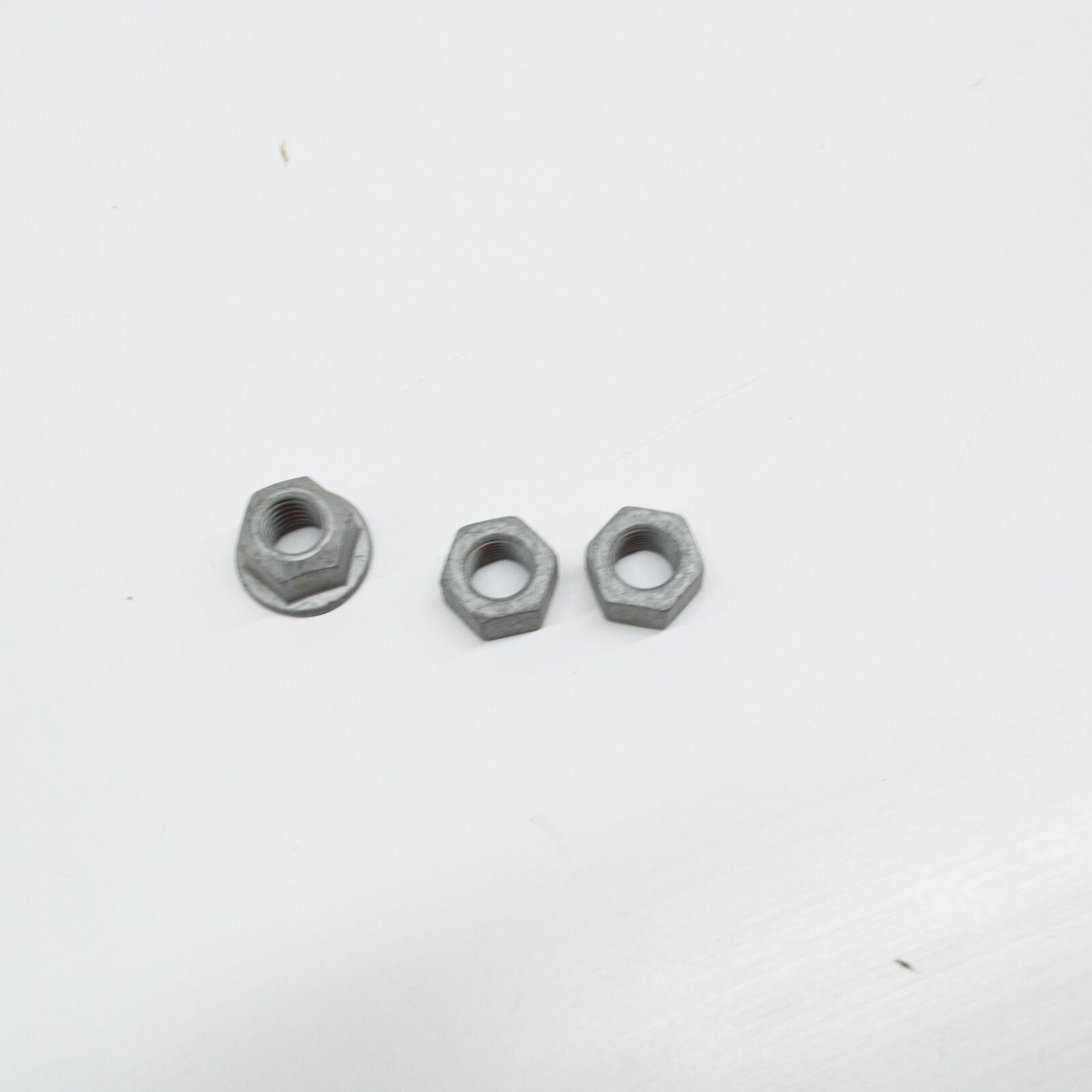 NEW MB E W210 FRONT SHOCK ABSORBER MOUNTING PARTS KIT A2109900399 ORIGINAL