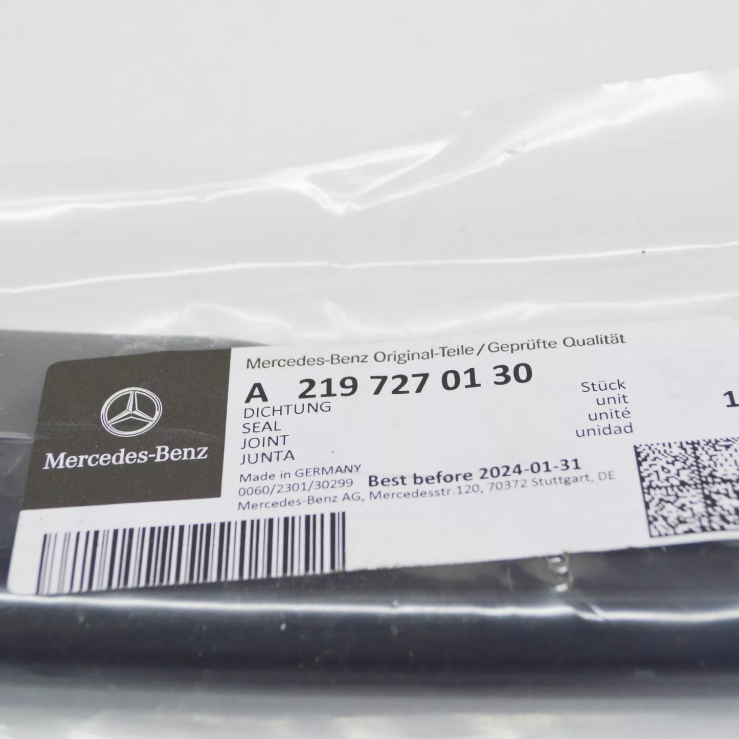NEW MERCEDES-BENZ CLS C219 FRONT LEFT DOOR SEALING A2197270130 ORIGINAL