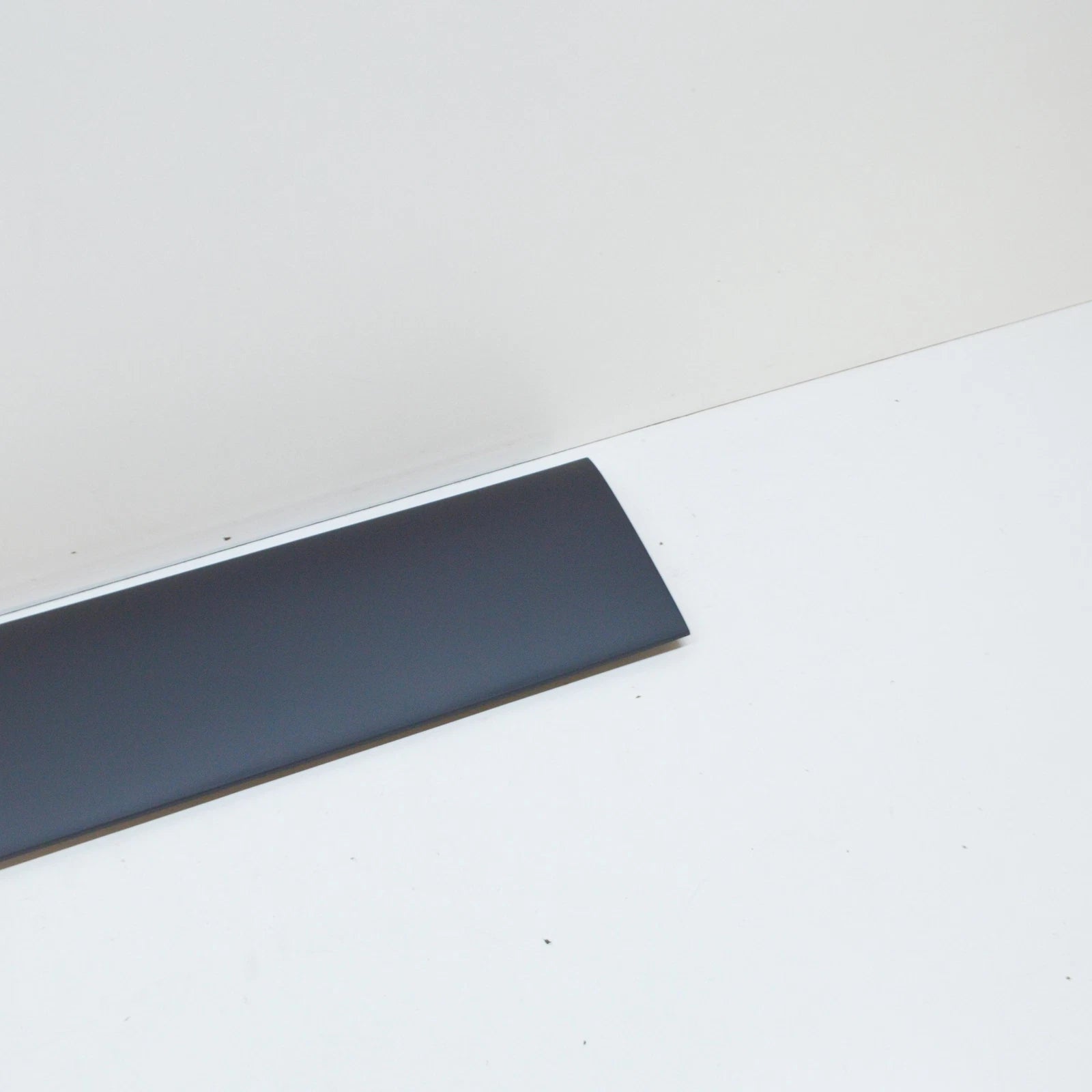 NEW MB SPRINTER W907 REAR RIGHT WHEEL ARCH FRONT STRIP A90769060009K83