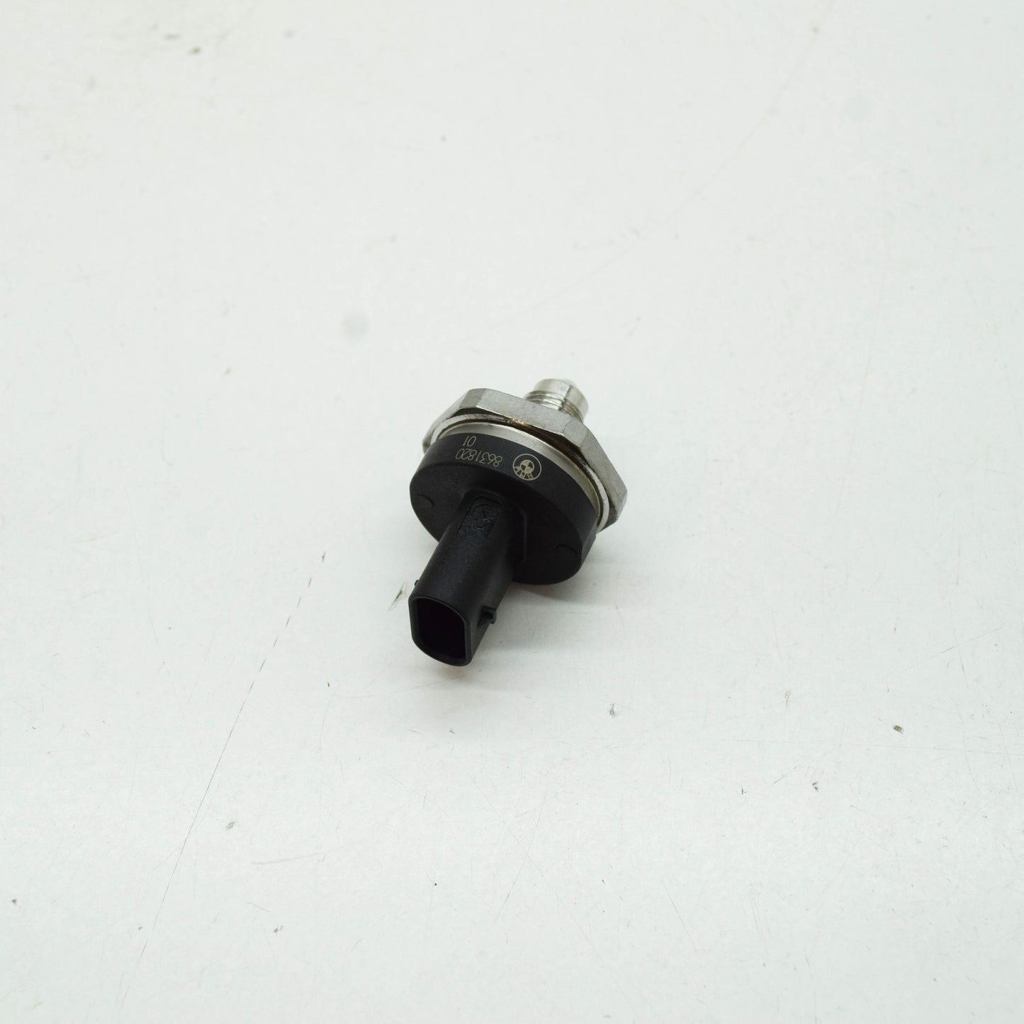 new mini countryman f60 fuel high-pressure sensor 8631820 13538631820 original