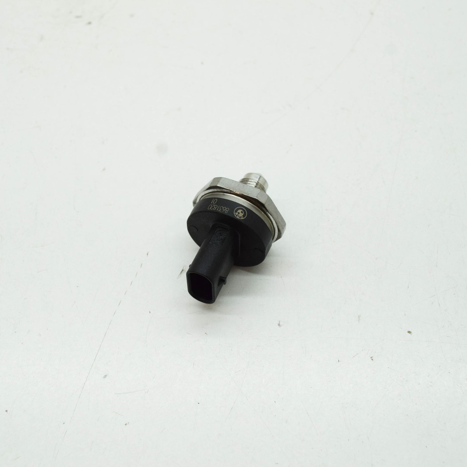 new mini countryman f60 fuel high-pressure sensor 8631820 13538631820 original