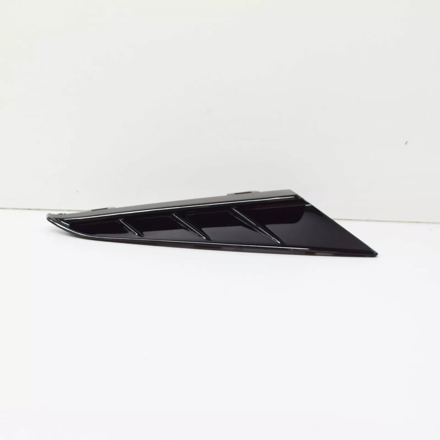 NEW AUDI R8 4S FRONT BUMPER RIGHT SIDE TRIM 4S0807838 2018 ORIGINAL