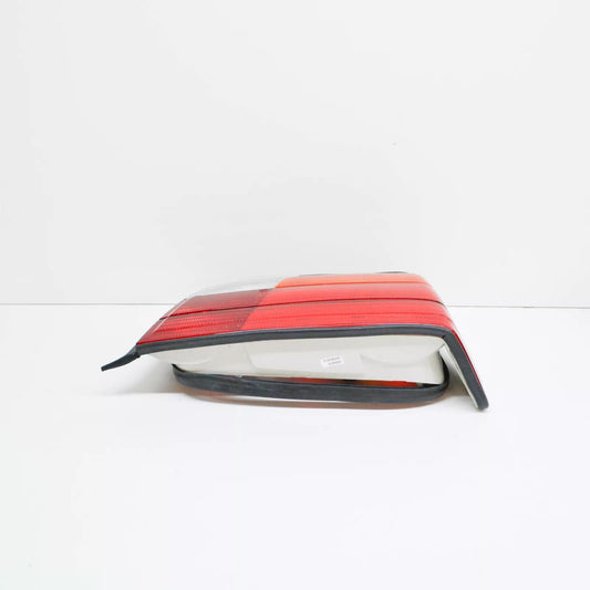 NEW BMW E36 CABRIO COUPE TAIL LIGHT RIGHT 8353270 63218353270 ORIGINAL