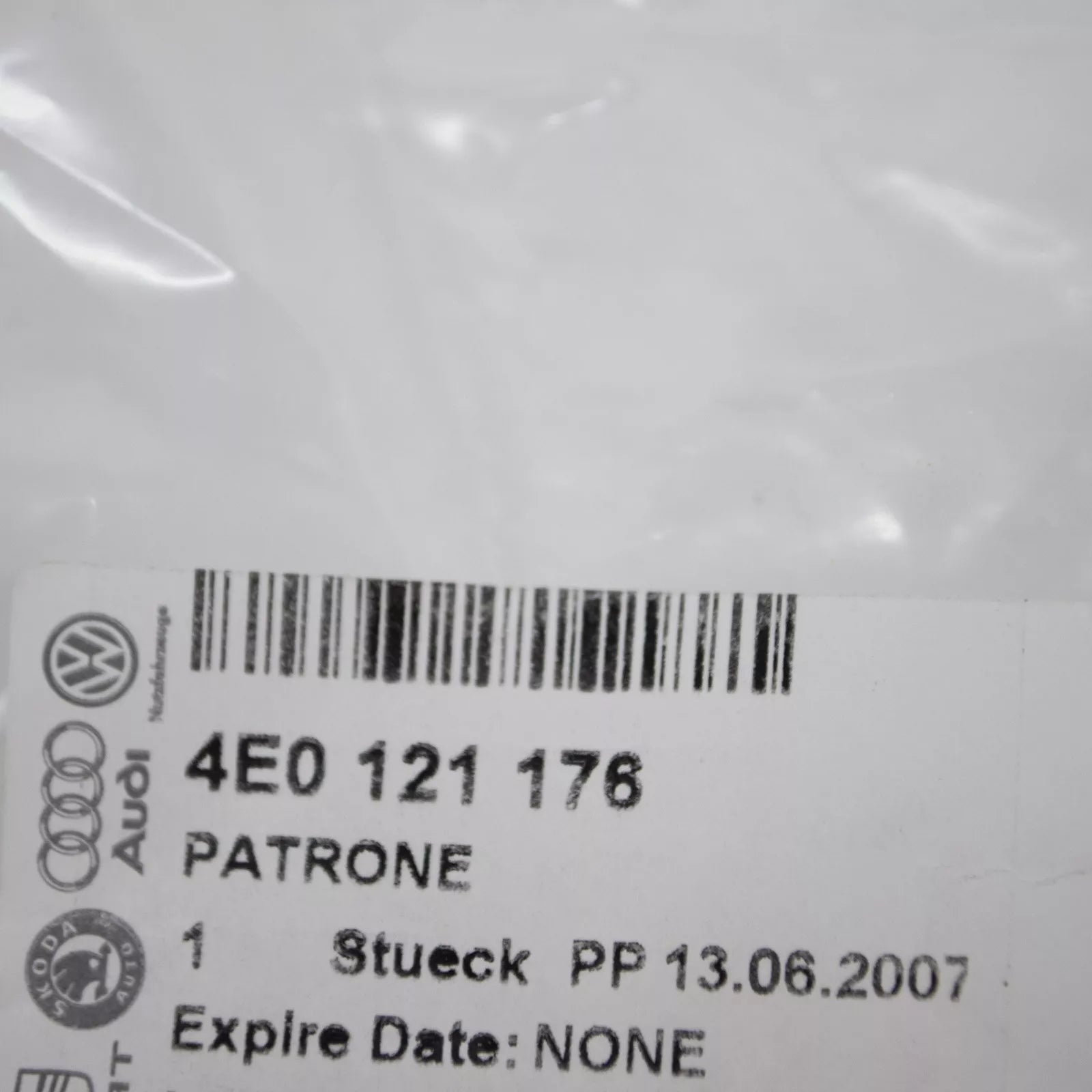 NEW VOLKSWAGEN BEETLE A5 EXPANSION TANK SILICATE CARTRIDGE 4E0121176