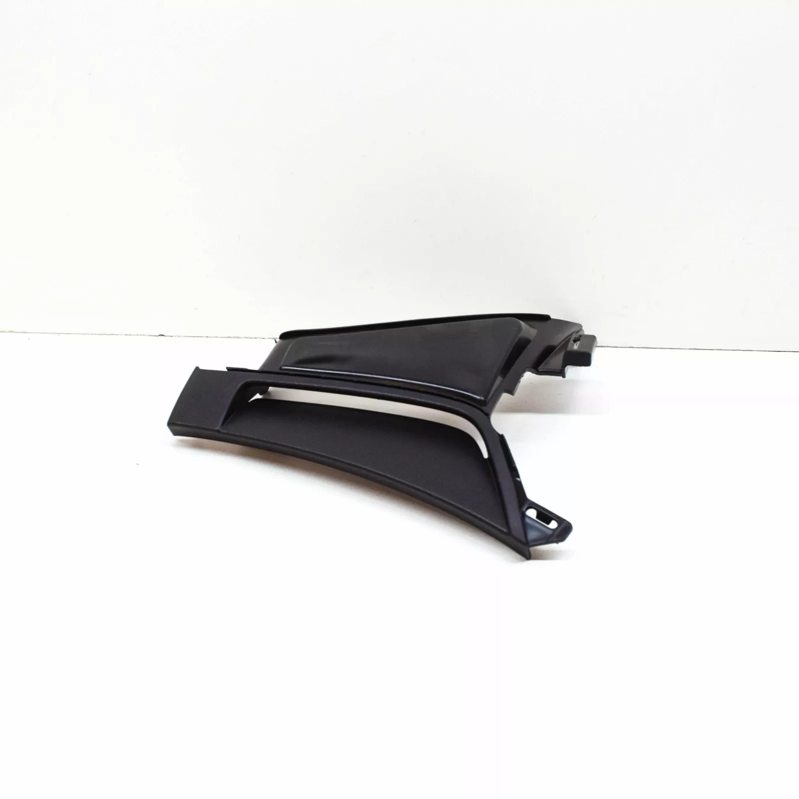 NEW MERCEDES-BENZ GLC X253 FRONT RIGHT BUMPER SIDE TRIM A2538859903