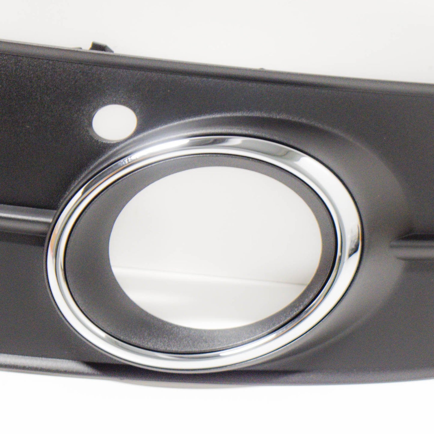 NEW AUDI A6 C6 RIGHT FOG LIGHT GRILLE 4F0807682Q01C 2010 ORIGINAL