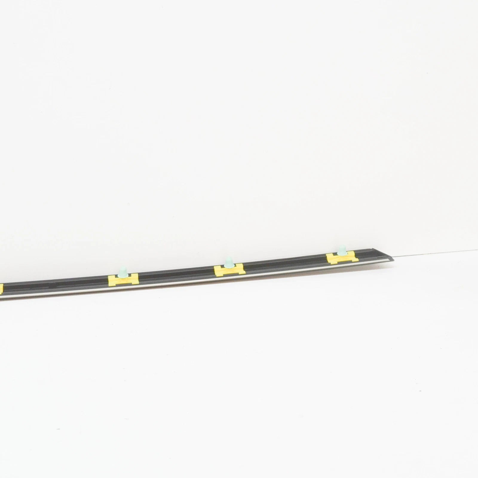 NEW BMW 7 E38 REAR LEFT DOOR MOULDING 51138125351 8125351 ORIGINAL