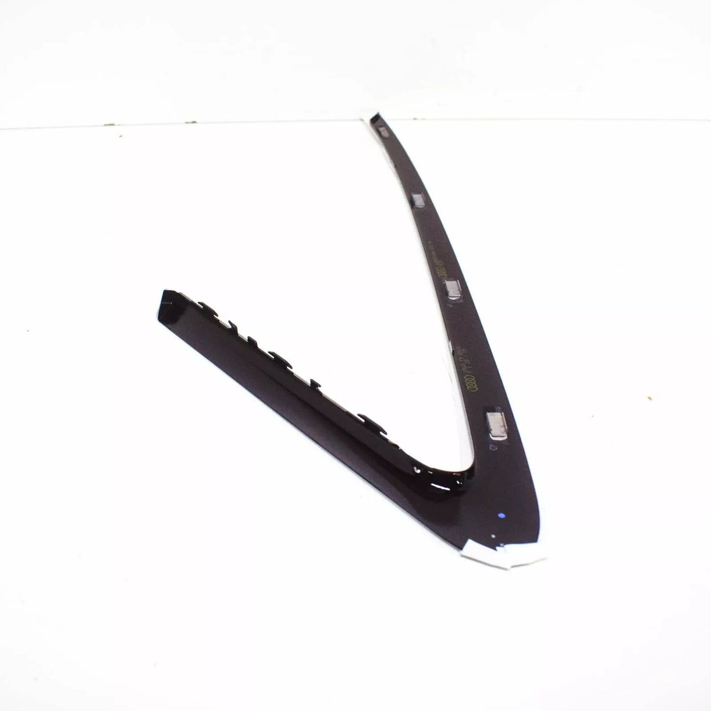 NEW AUDI A4 B9 RIGHT QUARTER PANEL REVEAL MOLDING 8W5853346AT94 ORIGINAL