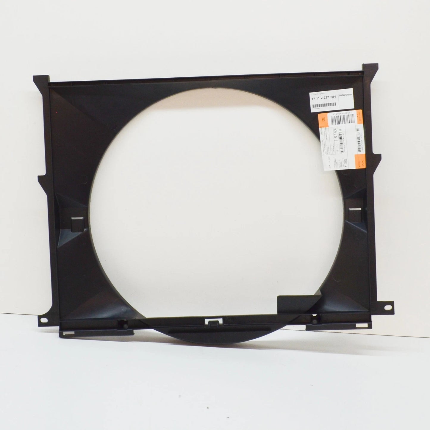 NEW BMW E36 Z3 CABRIO COUPE ROADSTER RADIATOR FAN SHROUD 2227684 17112227684