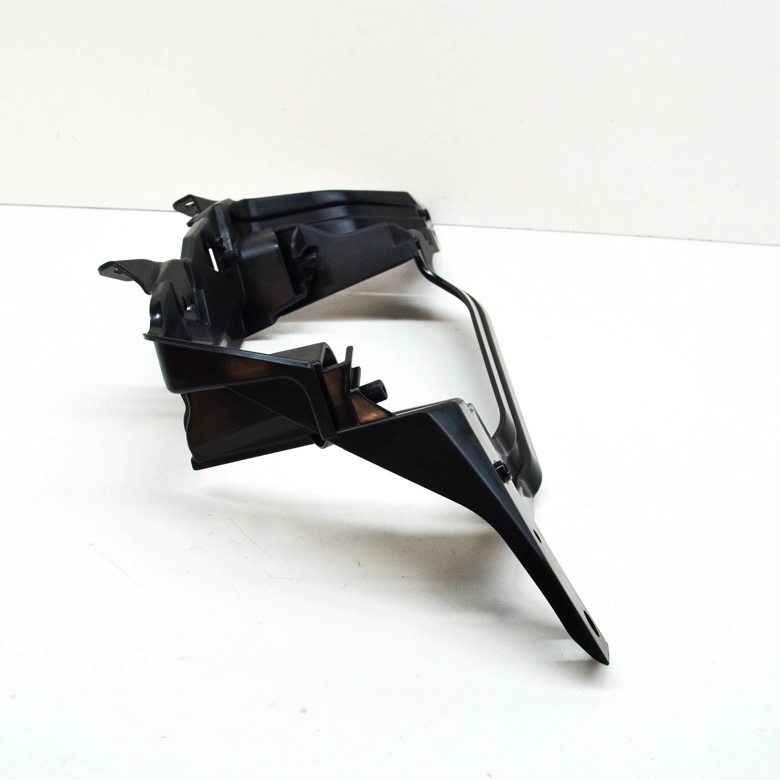 NEW BMW X5 G05 M REAR EXHAUST LEFT TAILPIPE TRIM HOLDER 51128074187 ORIGINAL