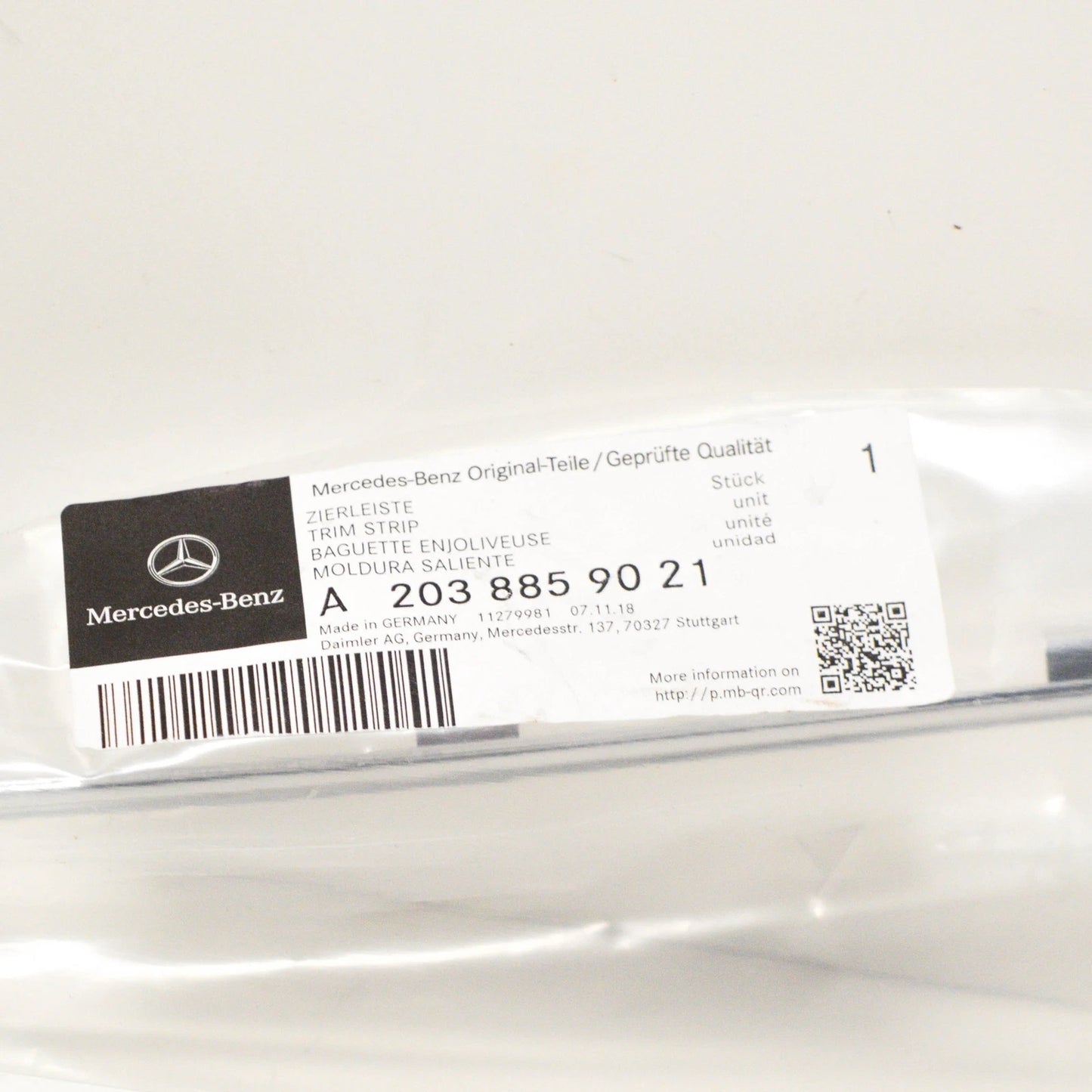 NEW MERCEDES-BENZ C COUPE CL203 REAR BUMPER RIGHT MOLDING A2038859021
