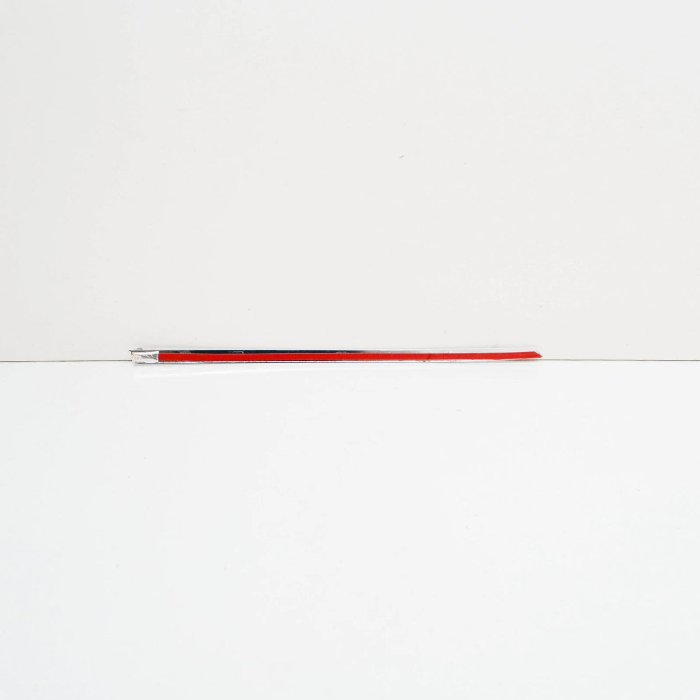 NEW MERCEDES-BENZ E COUPE C207 REAR LEFT FENDER STRIP A2076980162 ORIGINAL