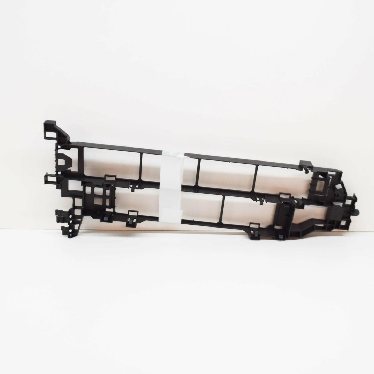 NEW MERRCEDES-BENZ C W204 AMG OIL COOLER SUPPORT A2125040018