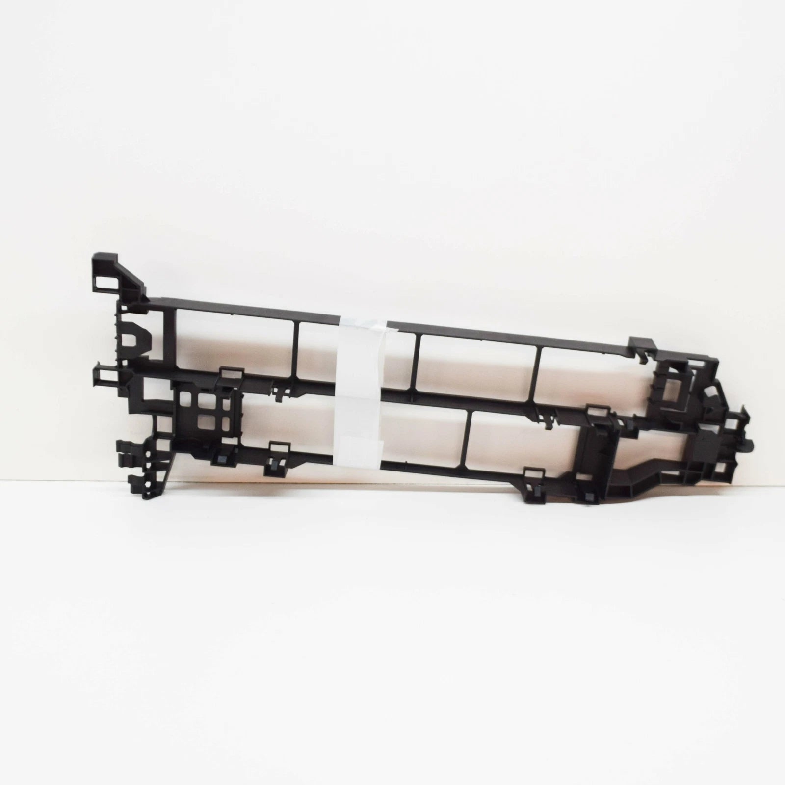 NEW MERRCEDES-BENZ C W204 AMG OIL COOLER SUPPORT A2125040018