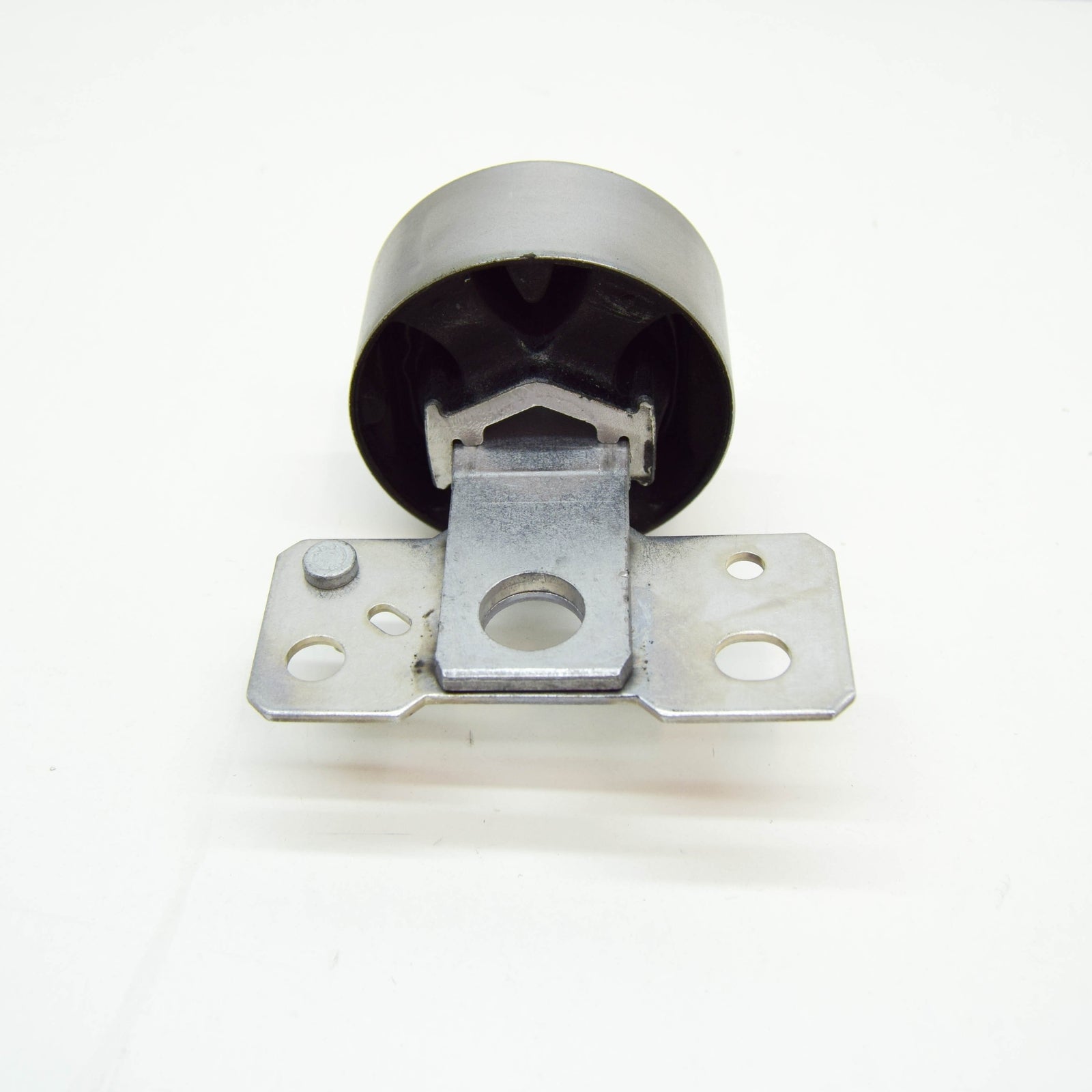 new ford mondeo mk4 rear right control arm bushing 6g91-5k896-ba 2040703
