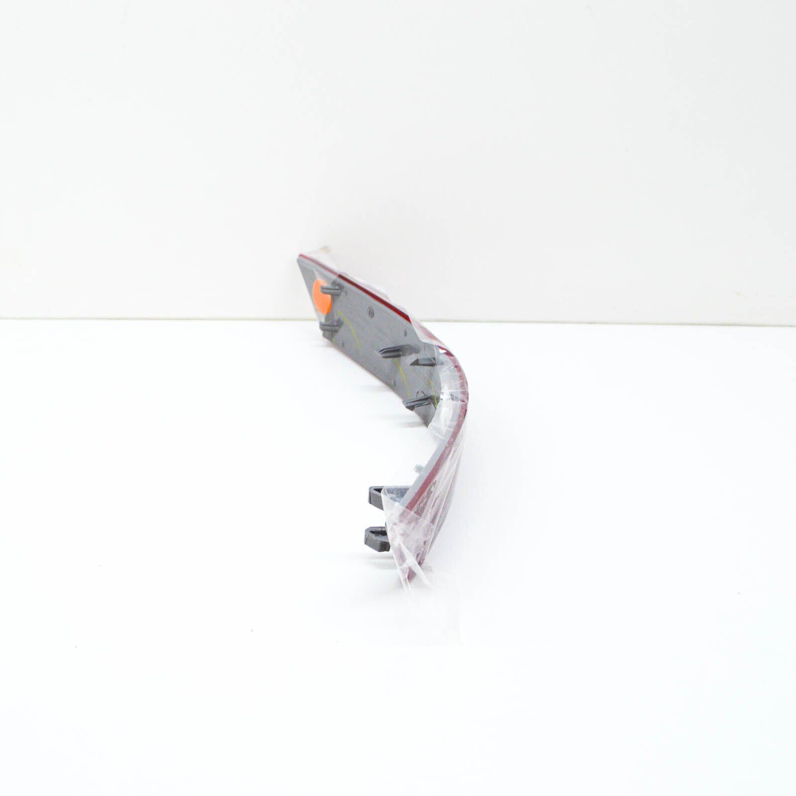 NEW MERCEDES-BENZ ML-CLASS W164 REAR BUMPER LEFT REFLECTOR A1648200374 ORIGINAL