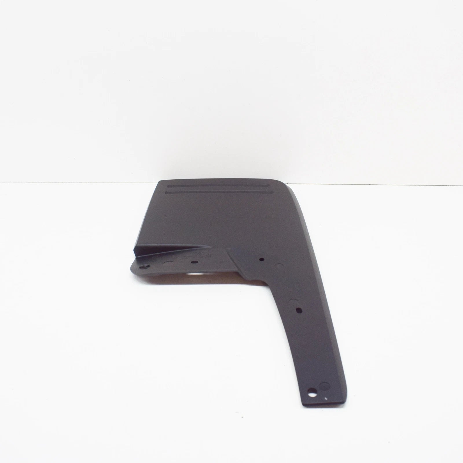 NEW VOLKSWAGEN AMAROK REAR LEFT MUD FLAP 2H0821811F9B9