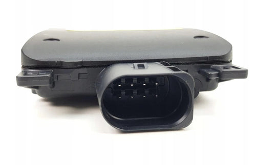 NEW VW GOLF MK8 REAR RIGHT LANE CHANGE ASSIST CONTROL UNIT 2Q0907686D ORIGINAL