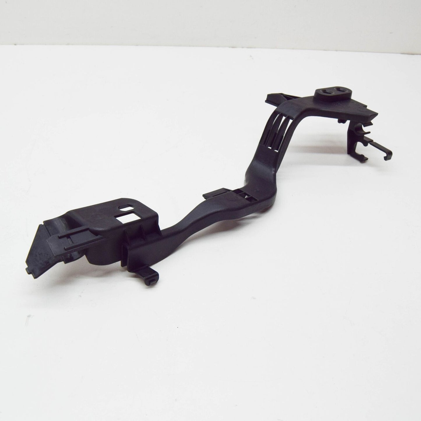 NEW MERCEDES-BENZ GLC X253 FRONT AXLE LEFT CABLE DUCT A2055467980 ORIGINAL