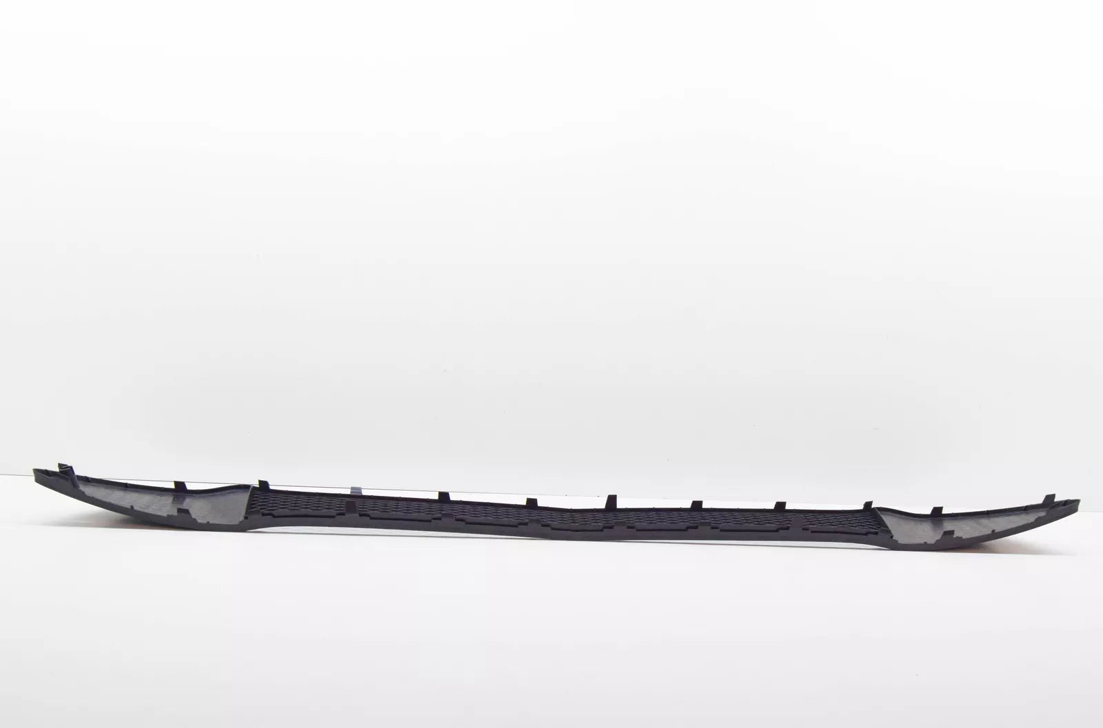 NEW MERCEDES BENZ A W176 FRONT BUMPER CENTRAL GRILLE A1768853322 ORIGINAL