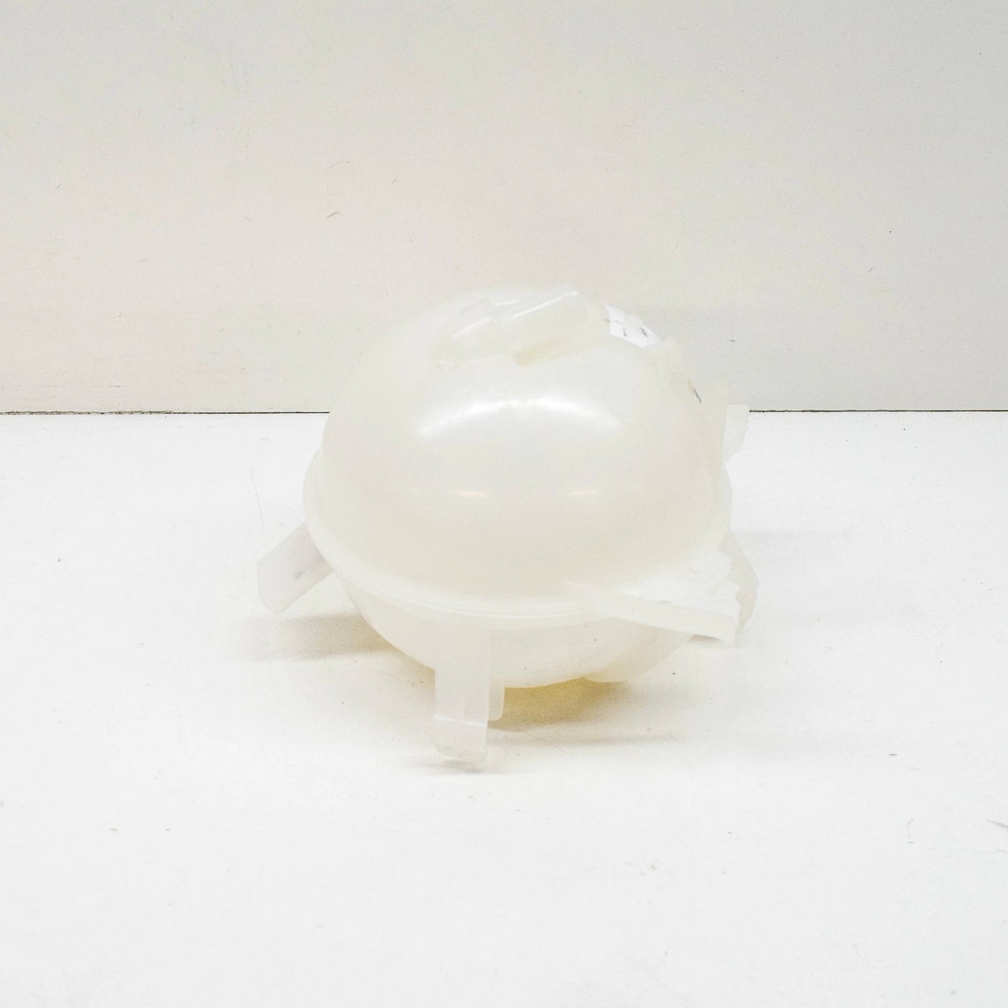 NEW AUDI TTRS 8J COOLANT EXPANSION TANK 8J0121407