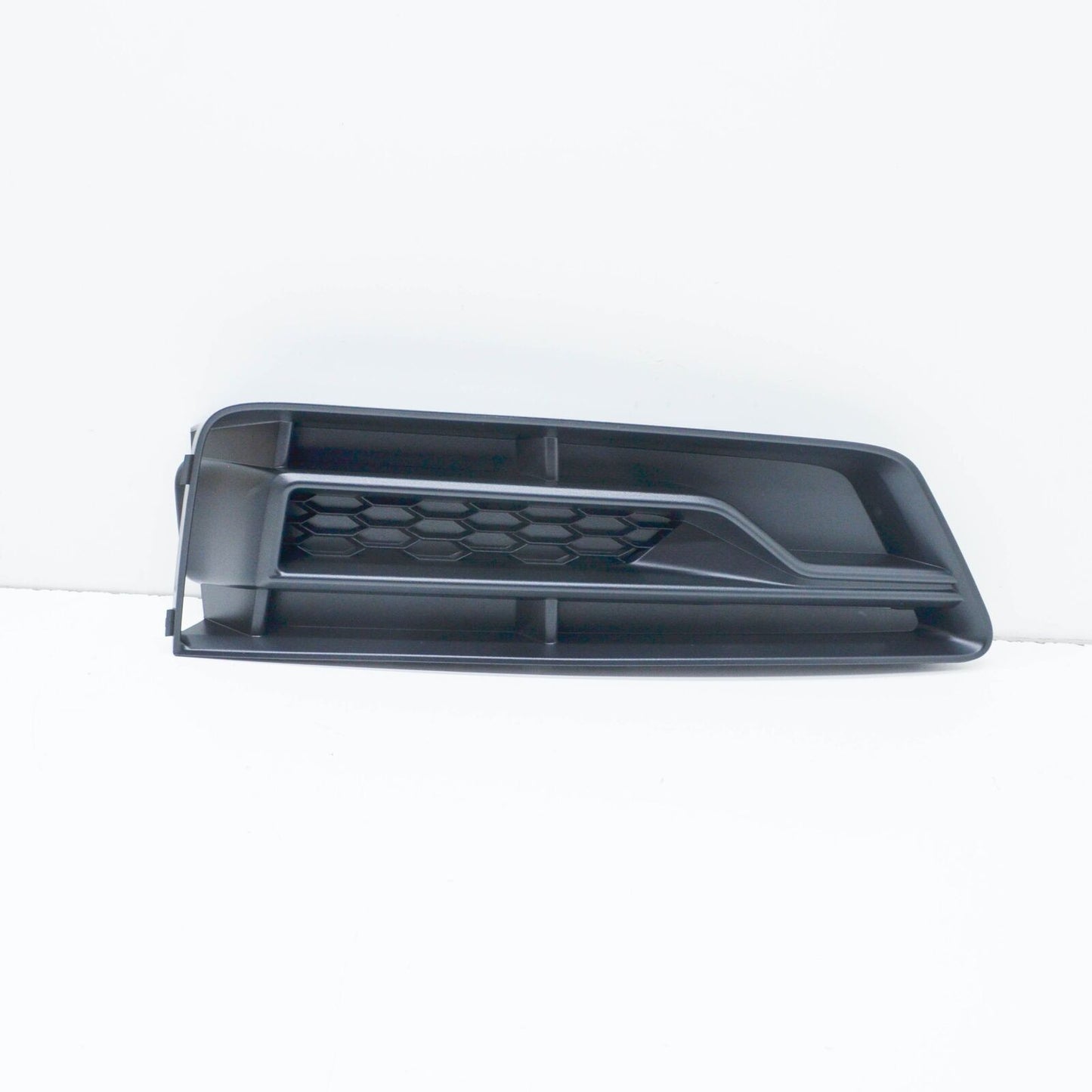 NEW AUDI A4 AVANT B9 FRONT BUMPER RIGHT GRILLE 8W0807682P9B9 ORIGINAL