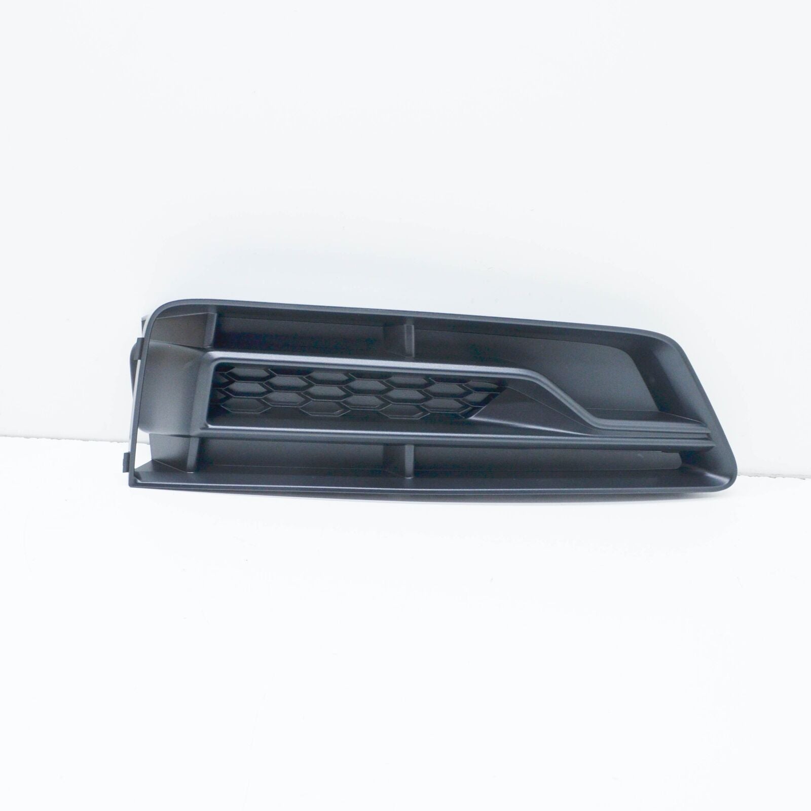 NEW AUDI A4 AVANT B9 FRONT BUMPER RIGHT GRILLE 8W0807682P9B9 ORIGINAL