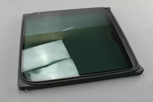 NEW VW TRANSPORTER T6 LEFT SLIDING DOOR GLASS PANEL MOVABLE 7E0847795E ORIGINAL