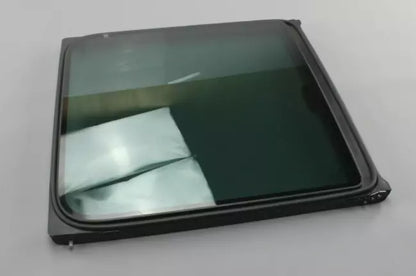 NEW VW TRANSPORTER T6 LEFT SLIDING DOOR GLASS PANEL MOVABLE 7E0847795E ORIGINAL