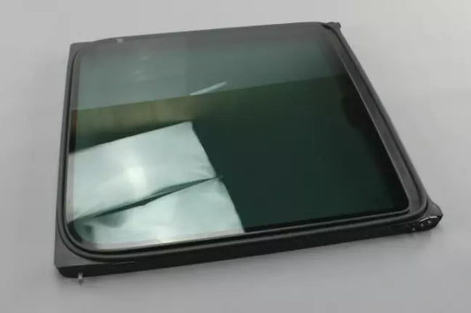 NEW VW TRANSPORTER T6 LEFT SLIDING DOOR GLASS PANEL MOVABLE 7E0847795E ORIGINAL