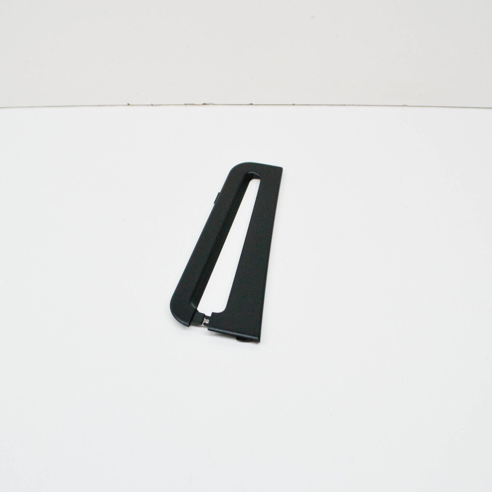 NEW MB E T-MODEL S212 D-PILLAR RIGHT ESCUTCHEON A21269504599051 ORIGINAL