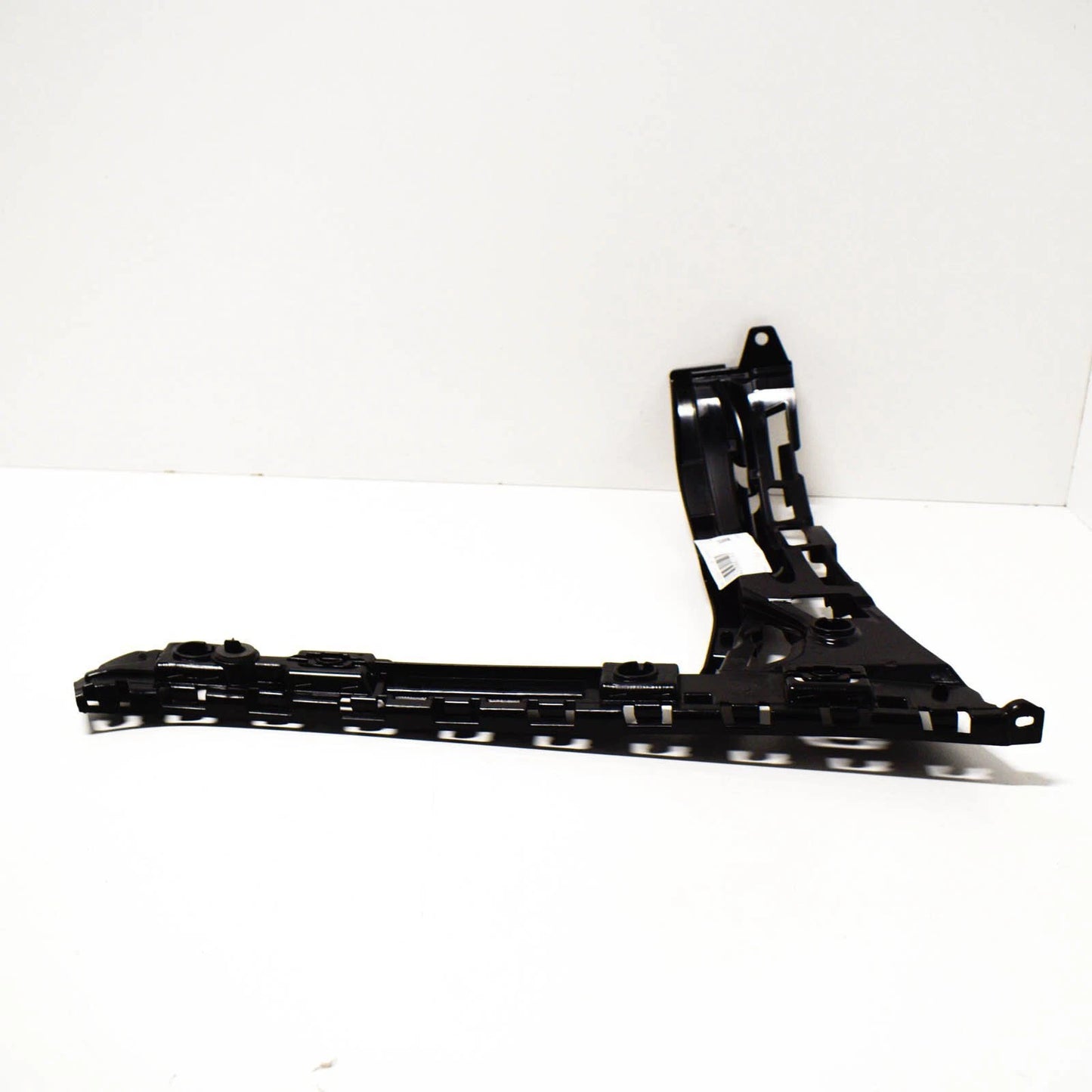 NEW MB C-CLASS W205 REAR BUMPER RIGHT SIDE BRACKET A2058801802