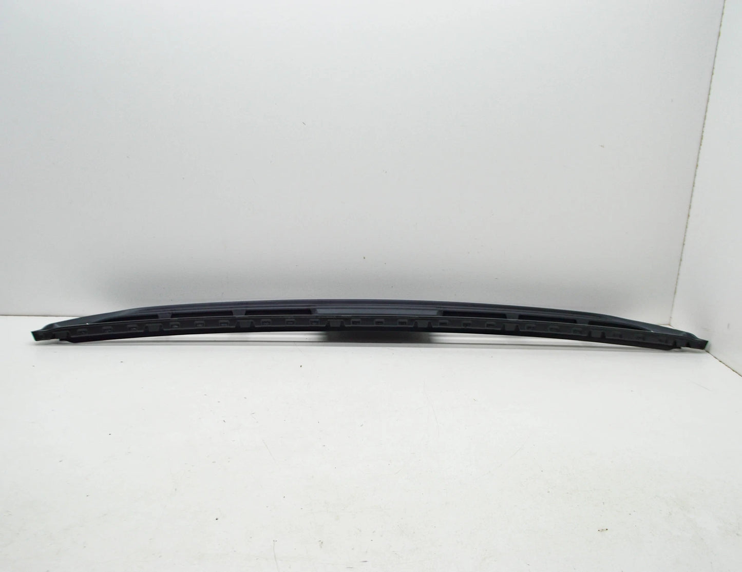 NEW BMW X3 F25 FRONT BUMPER LOWER CENTER GRILL 51117338476 2013 ORIGINAL