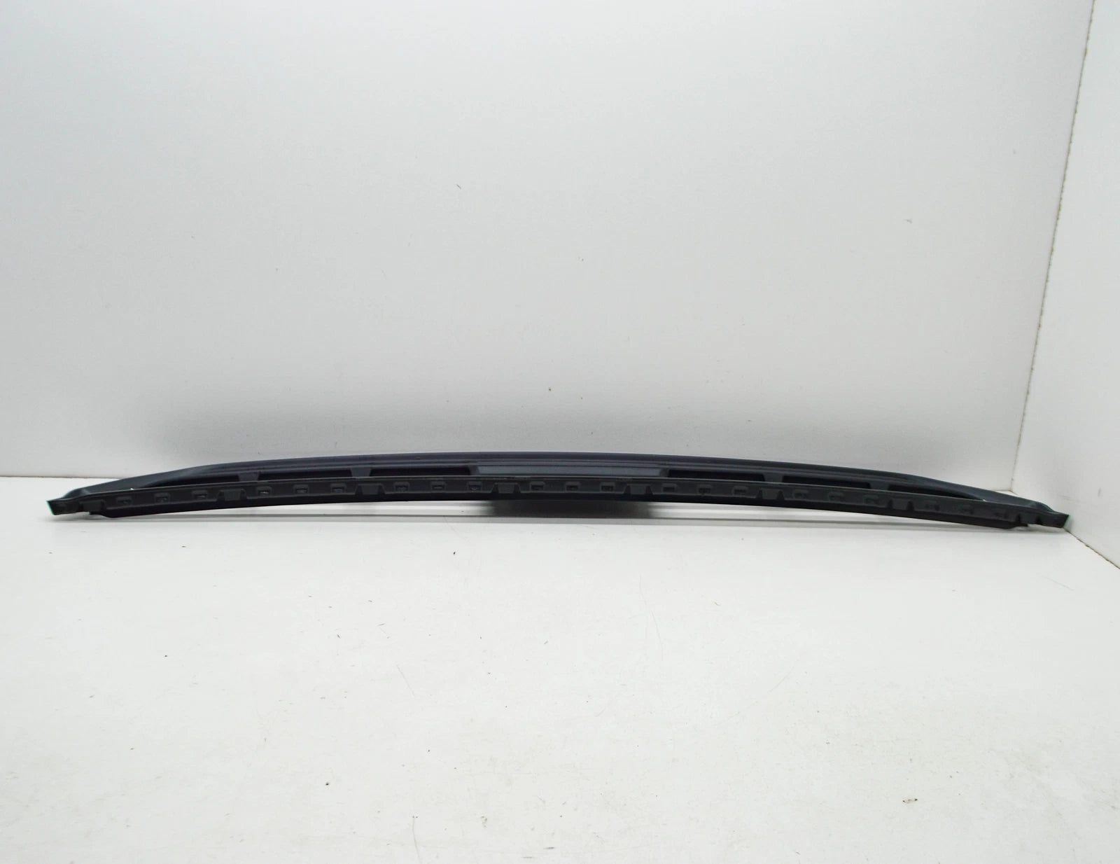 NEW BMW X3 F25 FRONT BUMPER LOWER CENTER GRILL 51117338476 2013 ORIGINAL