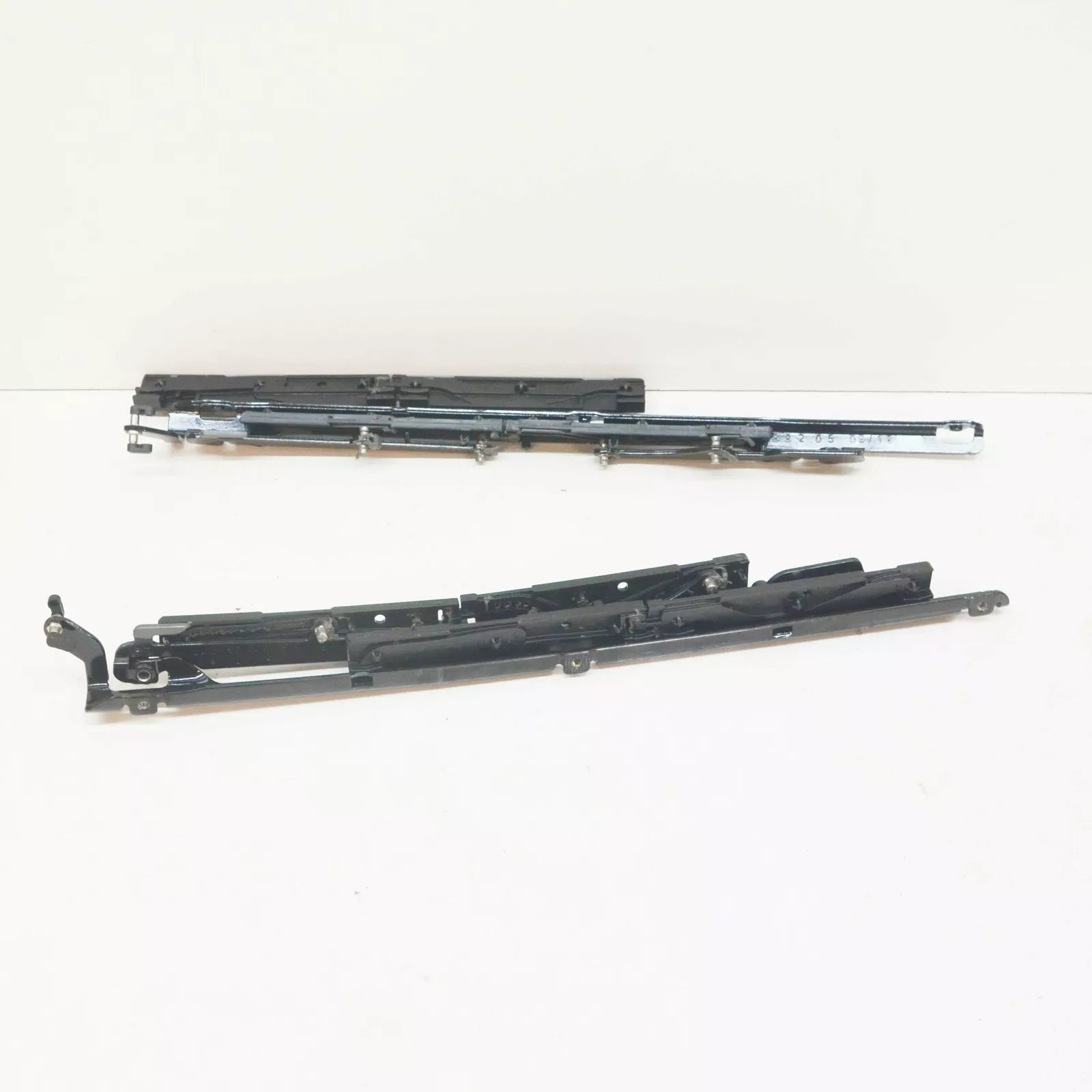 NEW VW TIGUAN MK1 FRONT SUNROOF SLIDE AND TILT MECHANISM SET 1K9898738B ORIGINAL