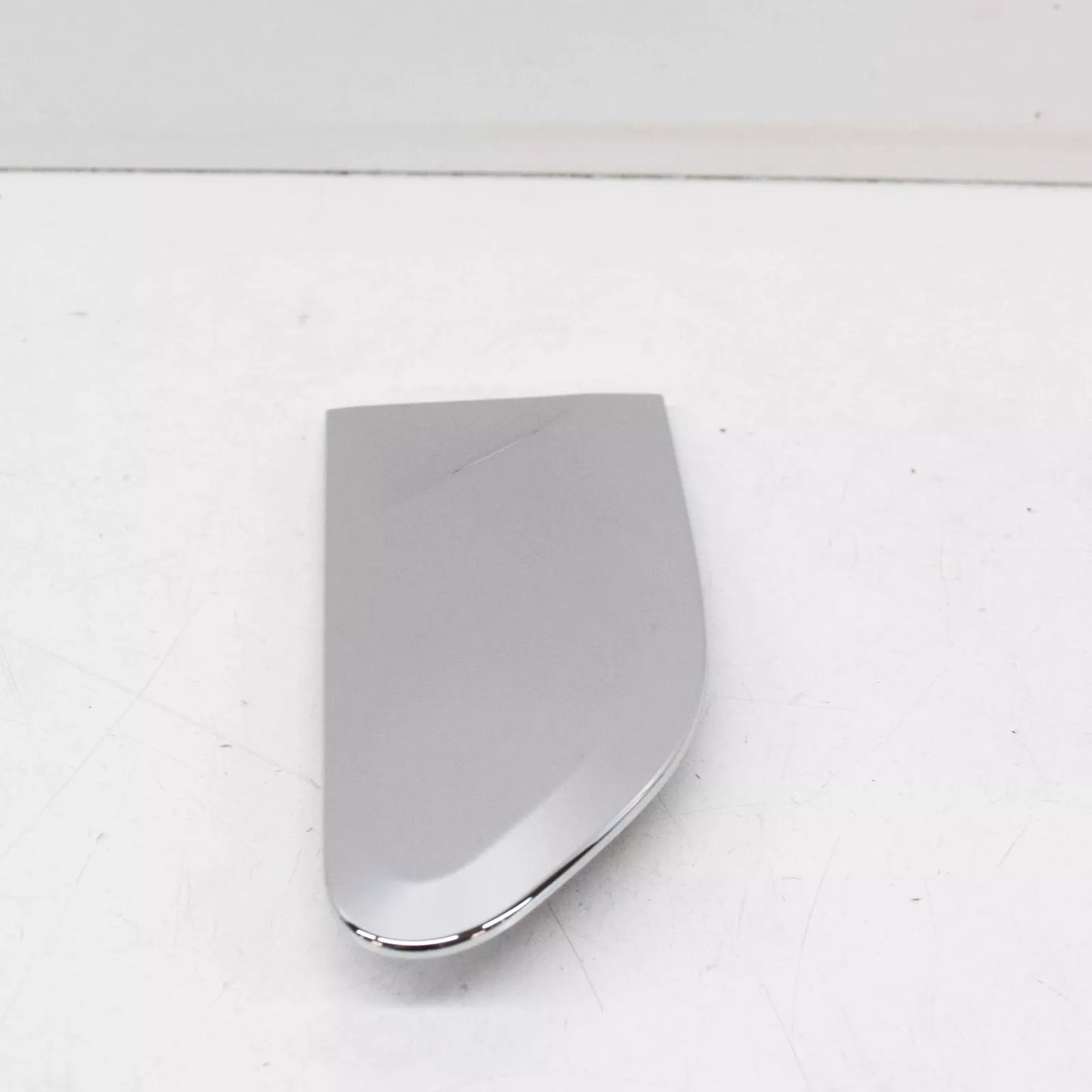NEW BMW 7 F01 FRONT RIGHT FENDER CHROME TRIM COVER 63137182190 ORIGINAL