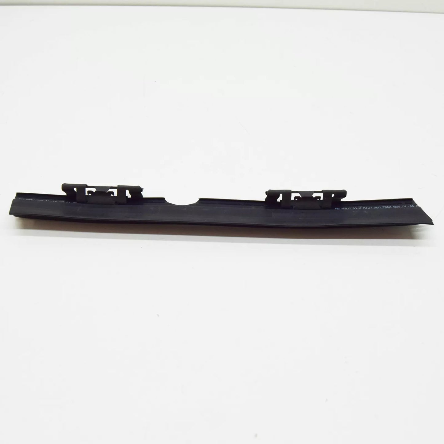 NEW MERCEDES-BENZ ML W166 INSIDE REAR RIGHT SEALING RAIL A1667300224 ORIGINAL