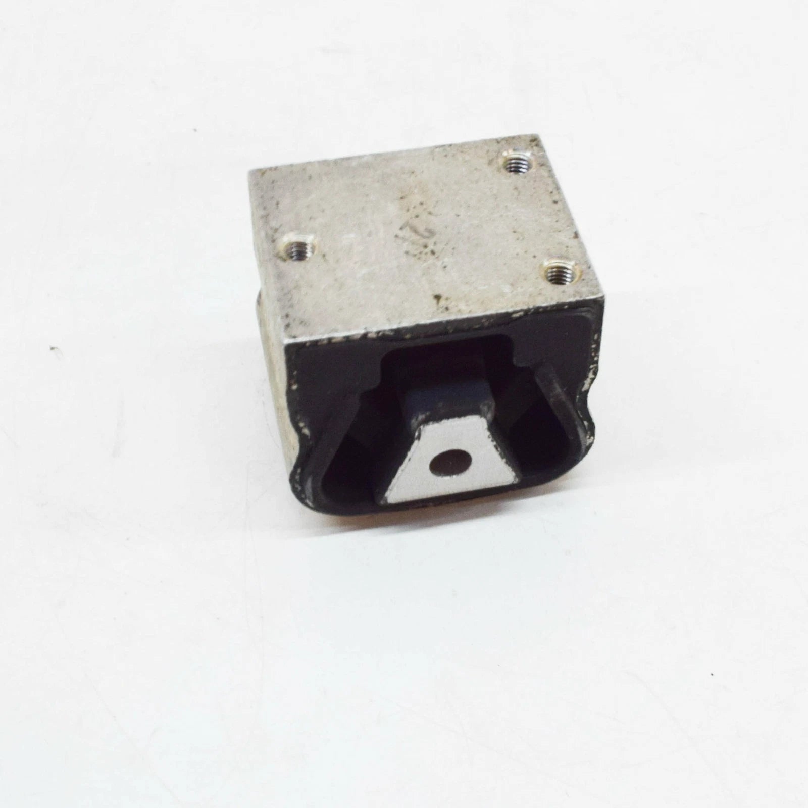 NEW MERCEDES-BENZ S W220 REAR TRANSMISSION RUBBER BUSHING A2202401618