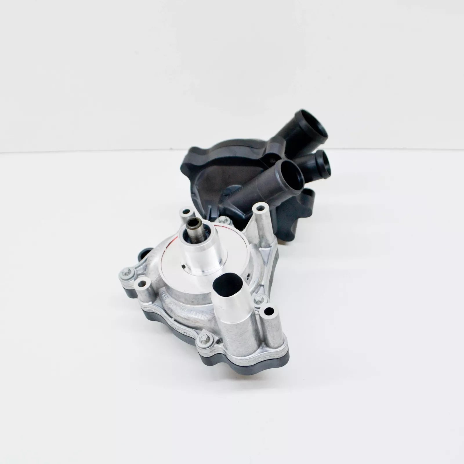 NEW AUDI A8 4H D4 WATER PUMP ASSEMBLY 079121013T ORIGINAL