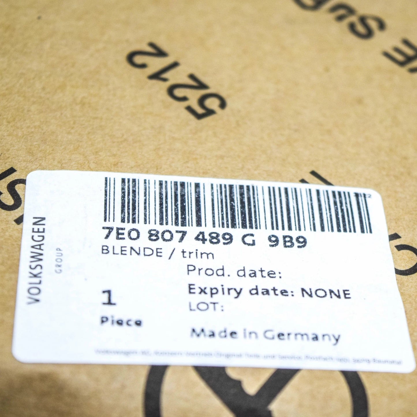 NEW VW TRANSPORTER T5 FRONT LEFT FOG LIGHT GRILLE 7E08074897G9